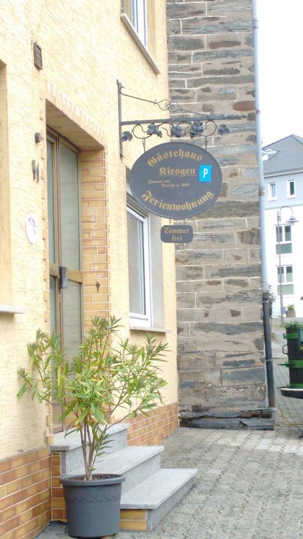 Gaestehaus Kiesgen-Mendgen Bernkastel-Kues Bagian luar foto