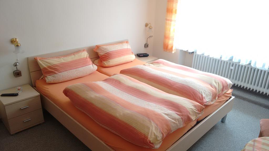 Gaestehaus Kiesgen-Mendgen Bernkastel-Kues Bagian luar foto